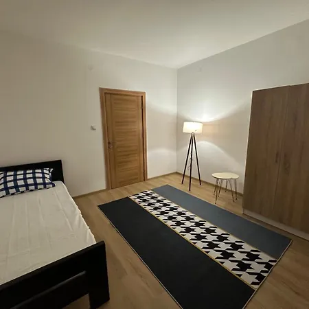 Sistoni Square Aparment